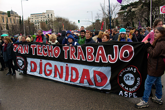 Some demonstrators ask for “Pan Techo Trabajo Dignidad” (Bread Home Jobs Dignity) Some demonstrators ask for “Pan Techo Trabajo Dignidad” (Bread Home Jobs Dignity)