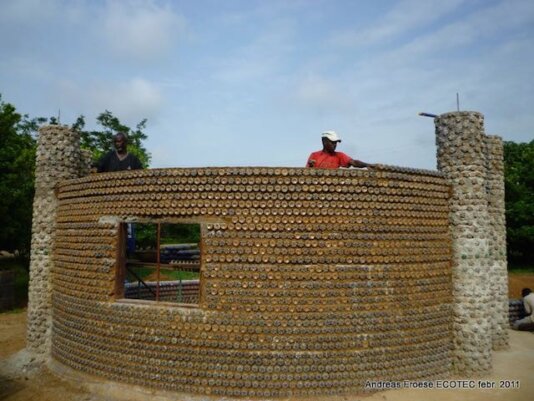 Plastic-bottle-house-nigeria
