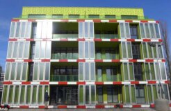 article-2306836-1937CC2B000005DC-284_634x388 article-2306836-1937CC2B000005DC-284_634x388