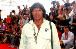 In 2008 Ambrósio attended the premiere of 'Birdwatchers' at the Venice Film Festival. © Survival In 2008 Ambrósio attended the premiere of 'Birdwatchers' at the Venice Film Festival. © Survival
