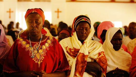 sudanese-christian-women-praying sudanese-christian-women-praying