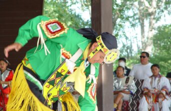 first-nations-person first-nations-person