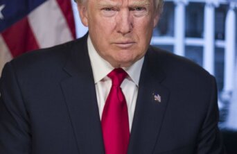 Donald_Trump_official_portrait