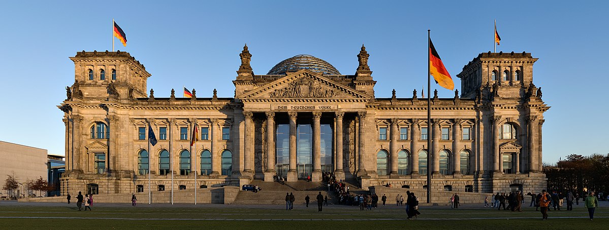 1200px-Reichstag_building_Berlin_view_from_west_before_sunset