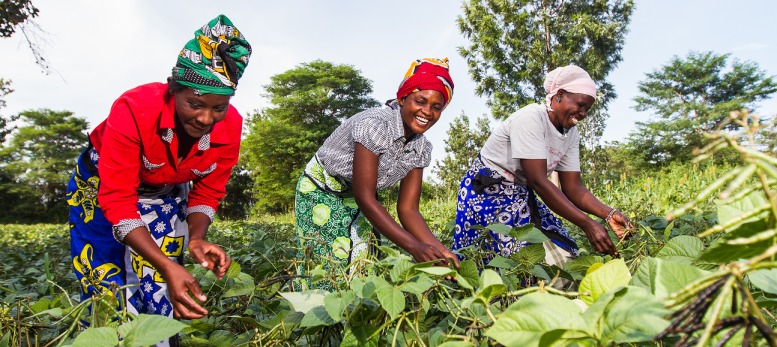 african femal farmer