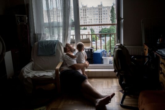 EXPOSED Hungary_family