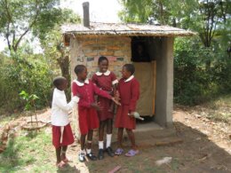 Zimbabwe_schoolgirls
