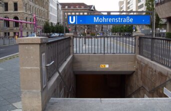 1519px-Mohrenstrasse_Berlin_2011_ubt