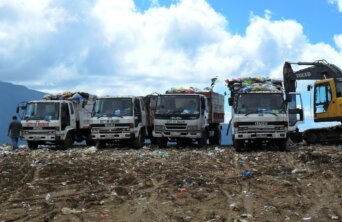 garbage car garbage car