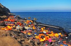 life-jackets-migrants-beach
