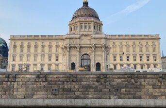 1024px-Berliner_Schloß_(2020)