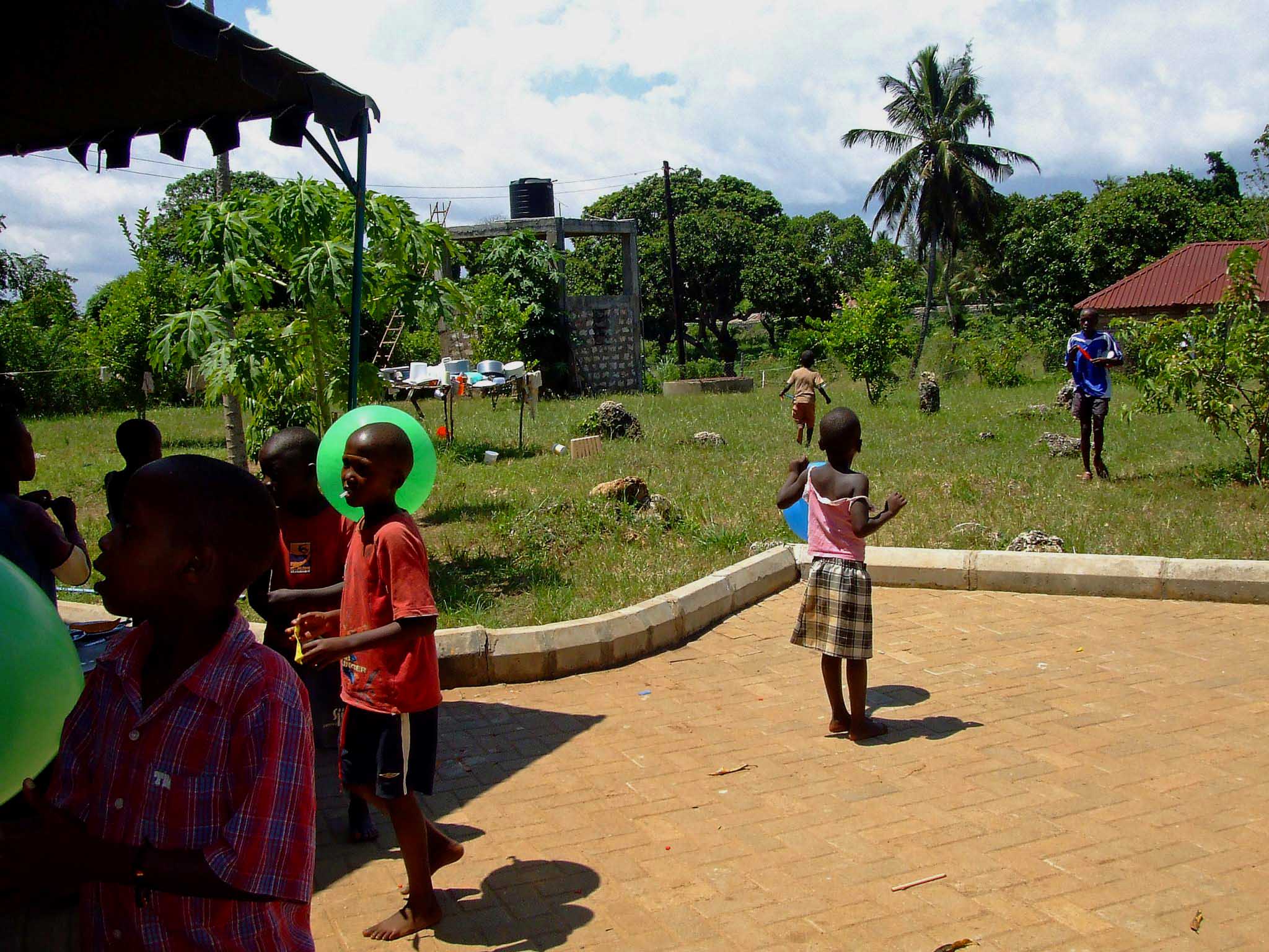 Mombasa_poisoned_outskirts