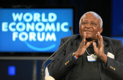 1024px-Desmond_tutu_wef 1024px-Desmond_tutu_wef