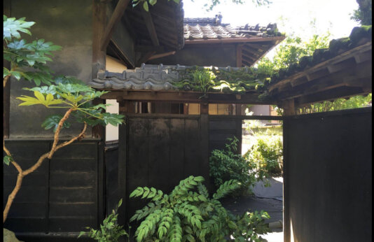 kurokami-school-narrow-road-2 kurokami-school-narrow-road-2