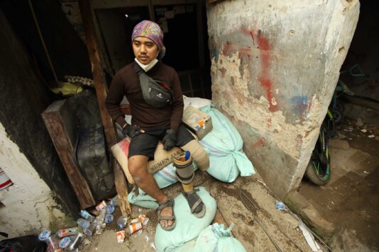 Dodi Supriadi feels tired of being rejected whenever he applies to formal sector.