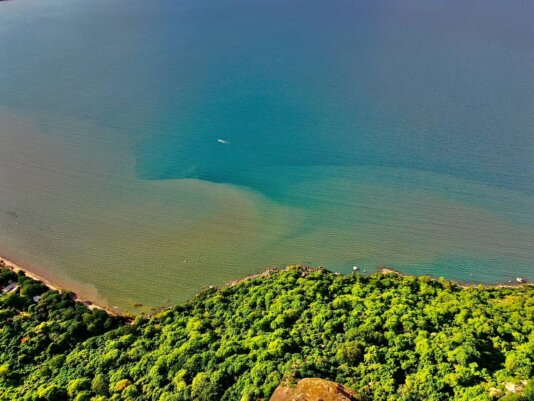Siltation as a result of erosion from the project site is affecting the water in the lake - Picture courtesy of Ken McKaye
