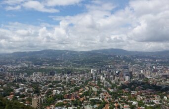 jorge-campos-VGe9S8ubljI-unsplash Medium