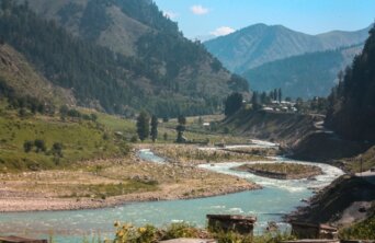 kamran-ch-WD5ApVkdVzc-unsplash Medium