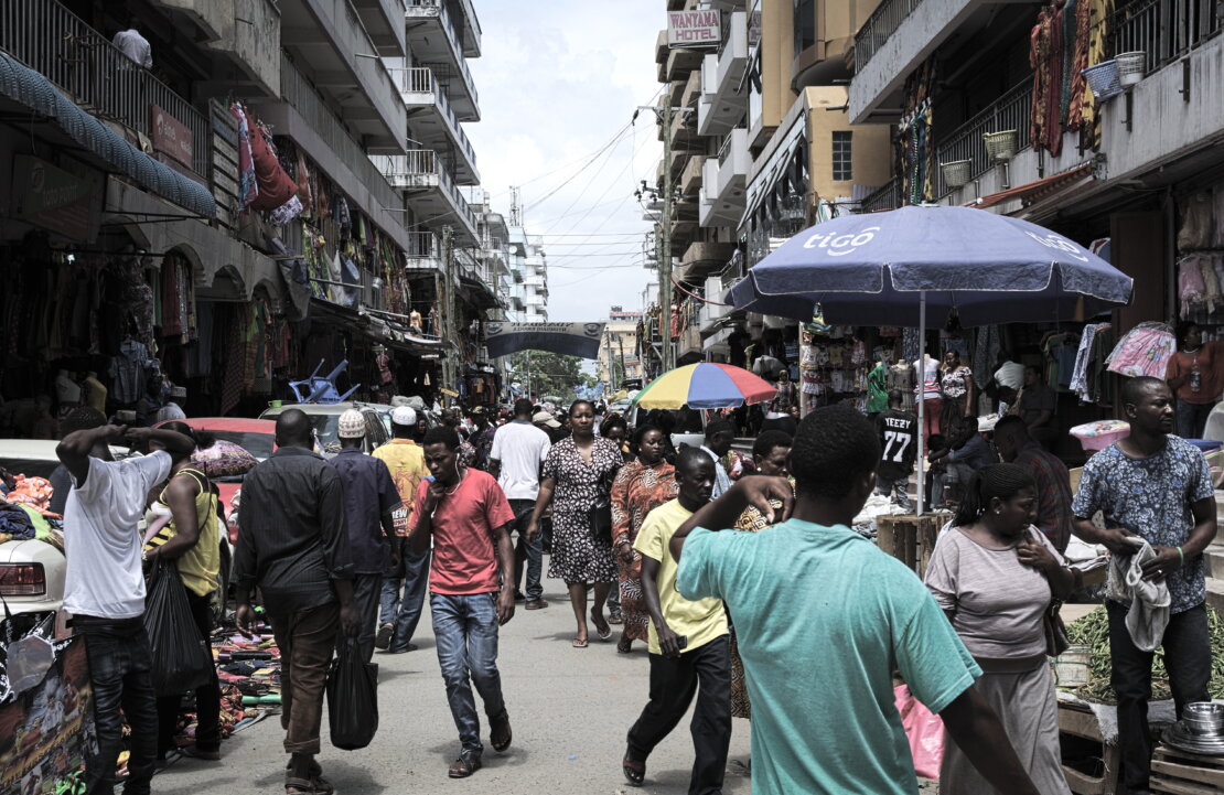 “Dar es Salaam” 2016 by Travelling Imageman, CC BY 2.0