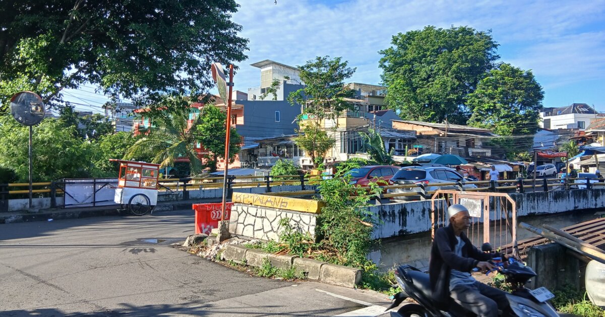 Indonesian Activists Seek Justice as Military Power Expands