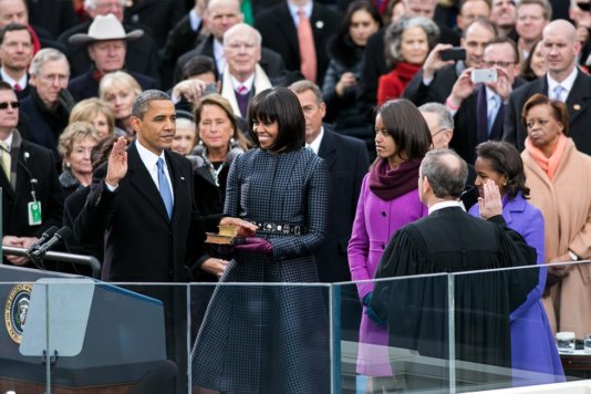 Barack_Obama_second_swearing_in_ceremony_1-21-13