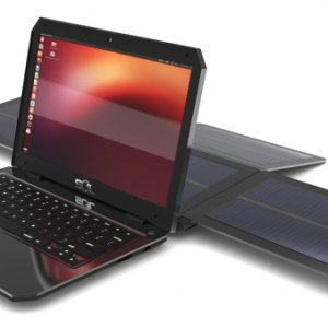 sol-solar-powered-laptop