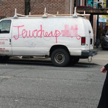 anti-semitic graffity