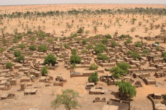 640px-Village_Telly_in_Mali