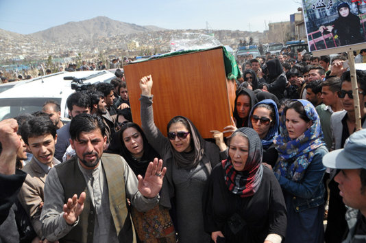 Women carrying the coffin of Farkhunda to the graveyard. Women carrying the coffin of Farkhunda to the graveyard.
