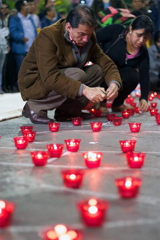 Candlelight vigil in honor of thousands of disappeared in Peru