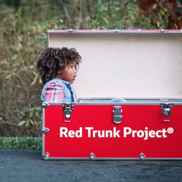 red trunk red trunk