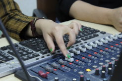 In the studio of Radio Dange © Wadi e.V.