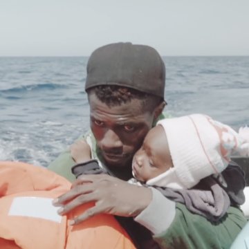 SEA RESCUE FATHER BABY