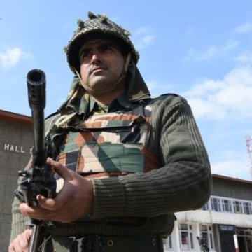 Indian soldier in Kashmire
