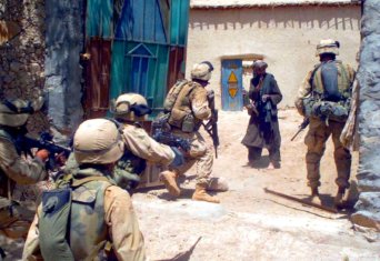 US_Marines_in_Operation_Enduring_Freedom