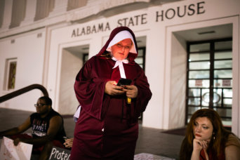 alabama-abortion-women alabama-abortion-women