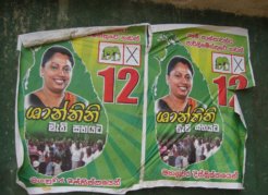 SriLanka_elections_women