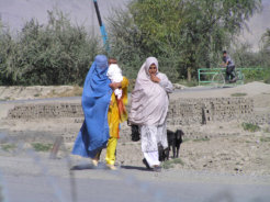 Afghan woemn