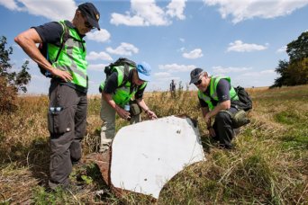 Investigation_of_the_crash_site_of_MH-17