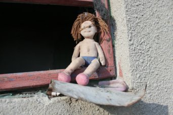 child puppet poverty