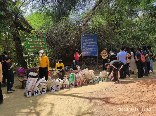 There Is No Earth B, a community of young men and women, has been mobilising people from across India to combat the commercialisation of one of Delhi\'s last remaining sports of biodiversity.