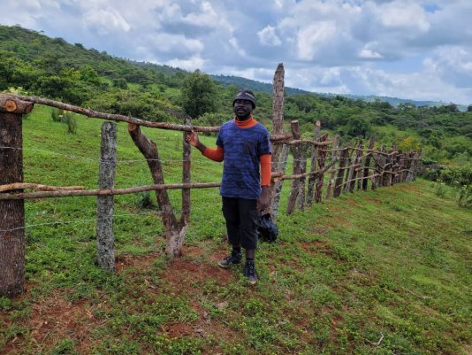 The Bamukumbit degraded landscape. The Bamukumbit degraded landscape.
