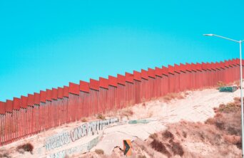 barbara-zandoval-fhEkwsRgMNQ-unsplash