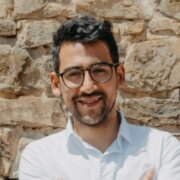 Cristian Gil-Sanchez headshot